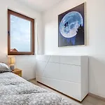 Amber House